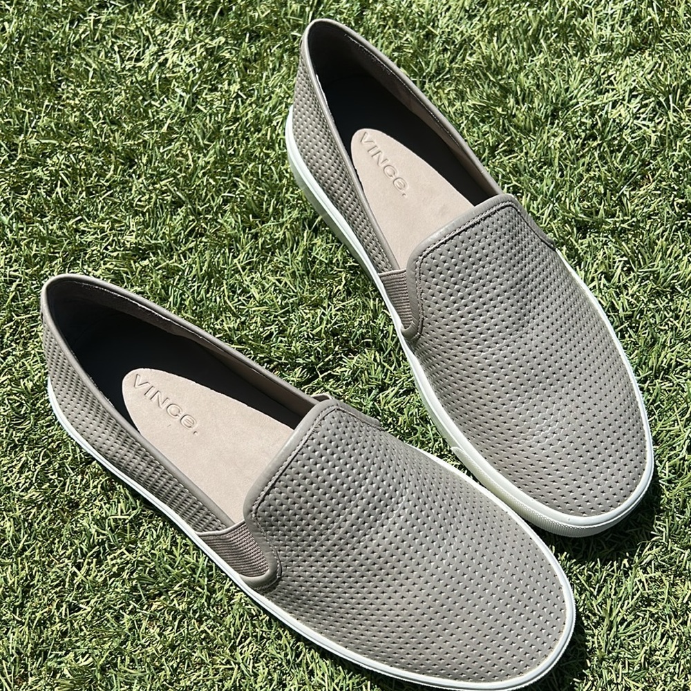 Like new VINCE Blair 5 Perforated Leather Slip-On Sneakers in Woodsmoke Size 5.5 - Picture 8 of 8
